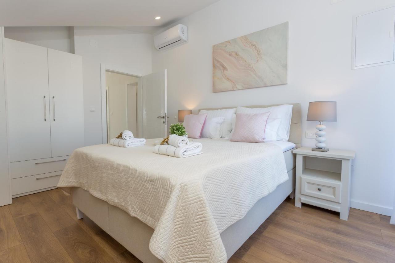 Appartement Golden View Penthouse à Hvar Town Extérieur photo