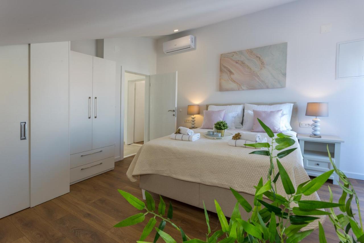 Appartement Golden View Penthouse à Hvar Town Extérieur photo